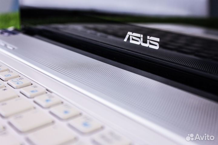 Игровой ноутбук Asus i3/6Gb/320Gb