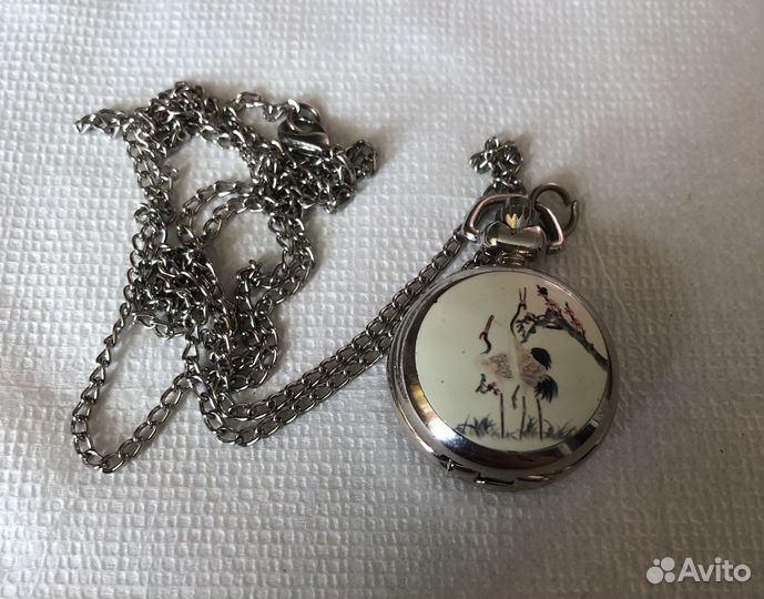 Часы кулон женские