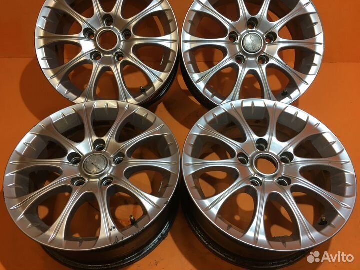 4 шт. Диски 15 5х114,3 DIA 67,1