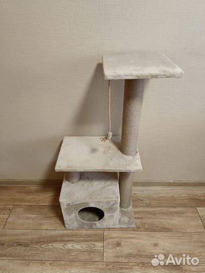 Домик для кошки с когтеточкой