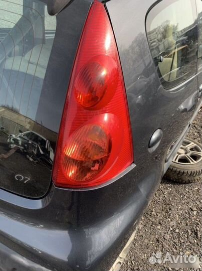 Фонарь задний правый Peugeot 107