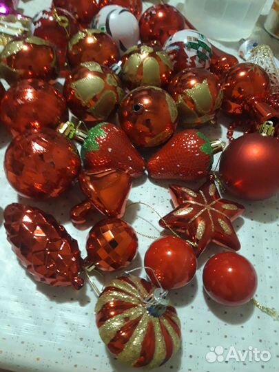 Новогодние игрушки