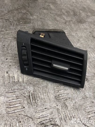 Дефлектор обдува салона передний правый Bmw X3