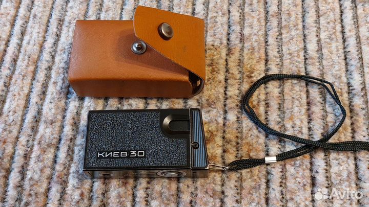 Миниатюрный фотоаппарат Киев-30, СССР, 1981год