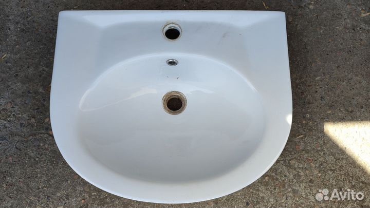 Раковина в ванную бу