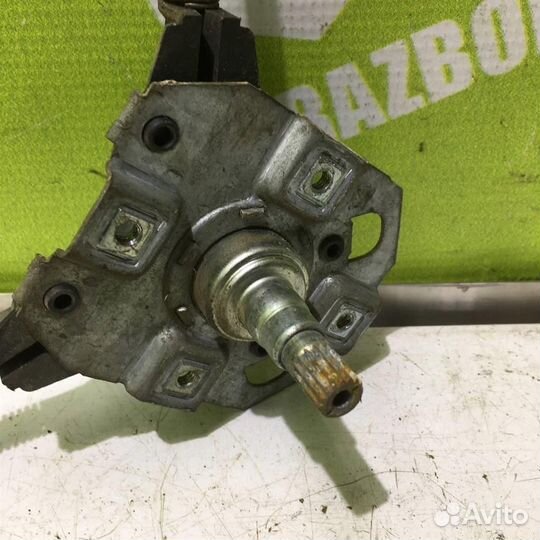 Стеклоподъемник механ. передний правый Ауди 80 9