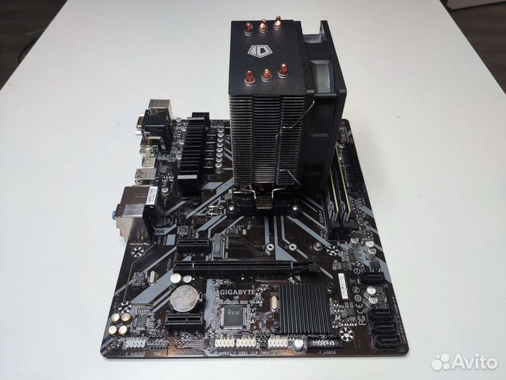 Комплект: Ryzen 5500, B450, 16Gb, кулер