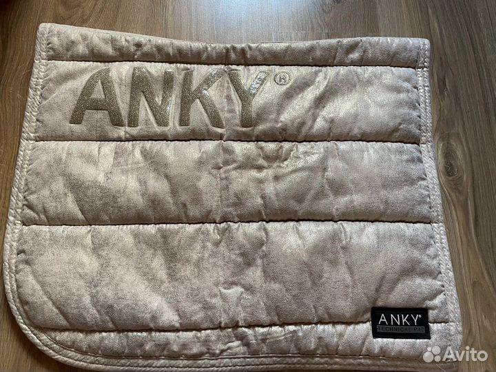 Амуниция для лошади