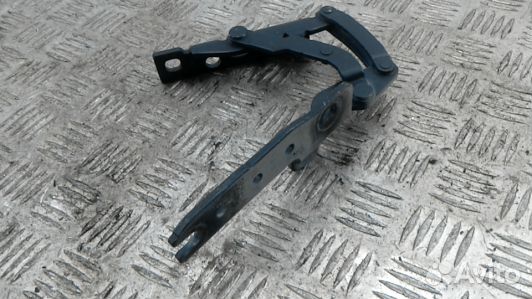 Петля крышки багажника BMW 7 E65 (70F07HU01)