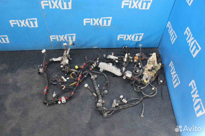 Проводка Toyota Crown (Тойота Краун) S151 82135308