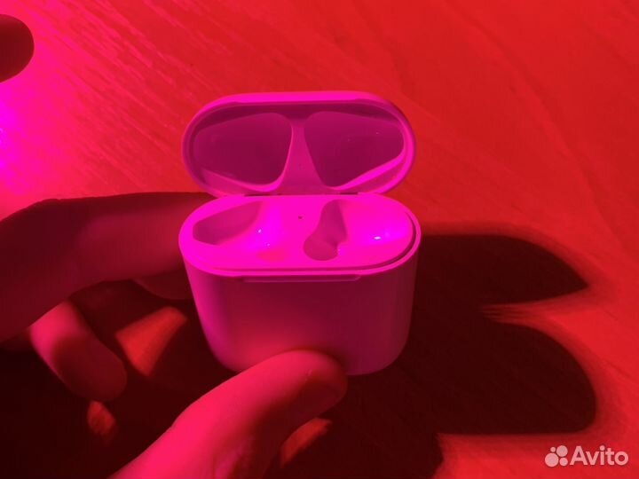 Airpods 1, кейс без наушников
