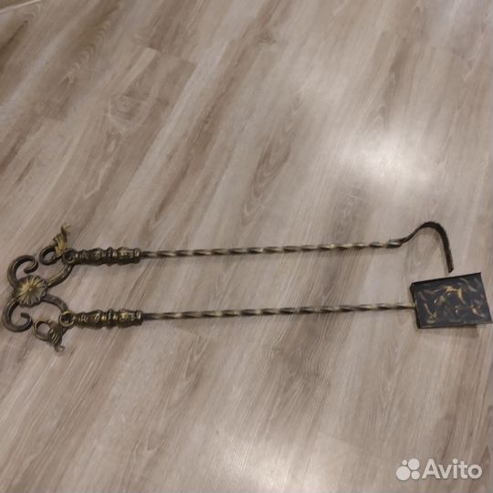 Совок и кочерга