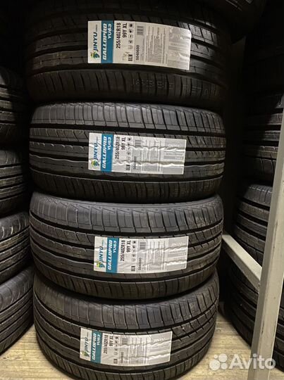 Jinyu YU63 255/40 R18 99Y