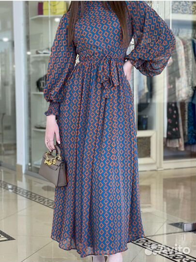 Платье миди