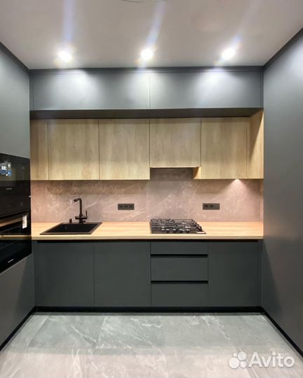 Кухонный гарнитур. Кухня с антресолями ксп:34448