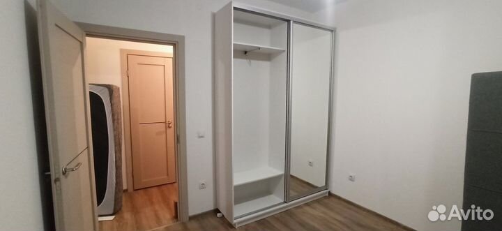 Шкаф-купе с зеркалами