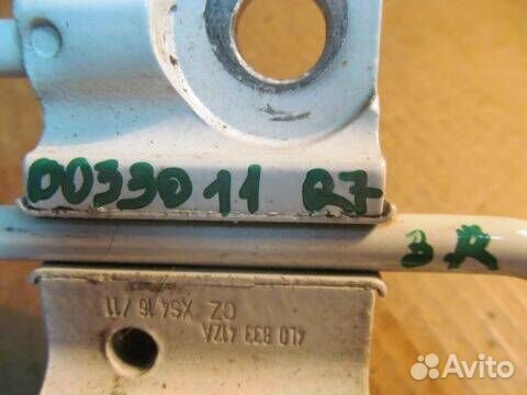 Петля двери задней правой нижняя Audi Q7