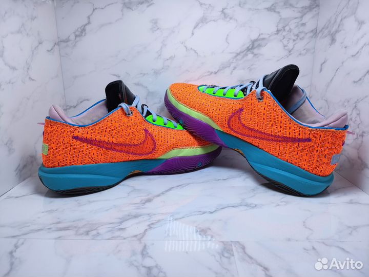 Баскетбольные кроссовки Nike lebron 20