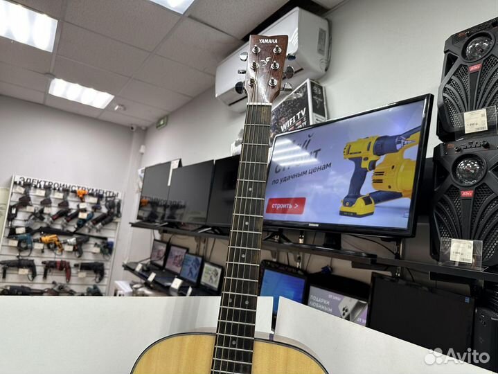 Акустическая гитара Yamaha F600