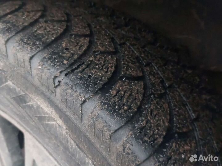 Nordman Nordman 4 215/65 R16 102T