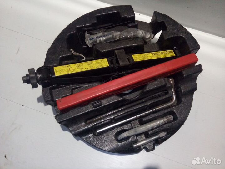 Ящик для инструмента Mercedes X164 GL-class