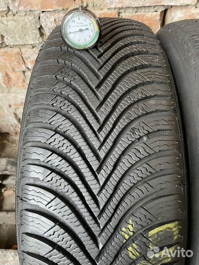 Michelin Alpin 5 215/65 R17