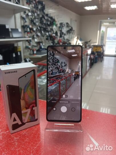 Samsung Galaxy A71, 8/128 ГБ