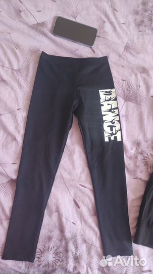 Продам костюм для девочки новый