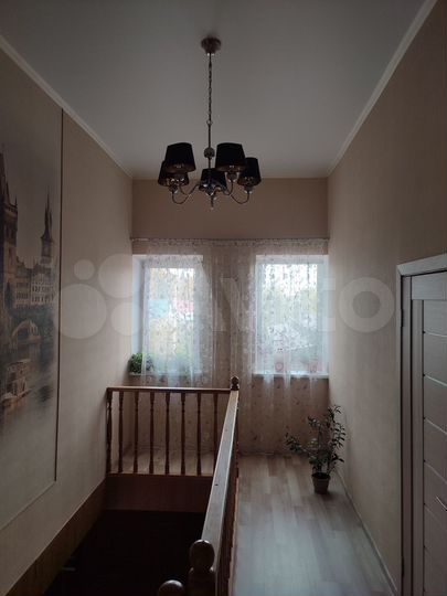 Дом 280 м² на участке 5 сот.