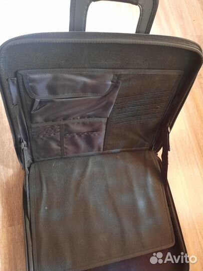 Сумки кейсы для ноутбука case logic