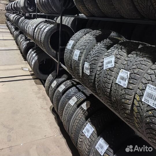 Nokian Tyres Hakkapeliitta 8 SUV 235/55 R18 104T