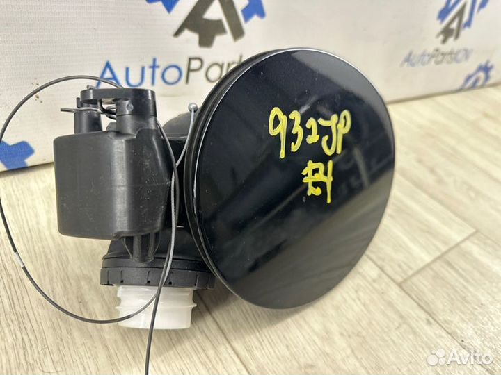 Лючок топливного бака Mazda Cx-30 ре