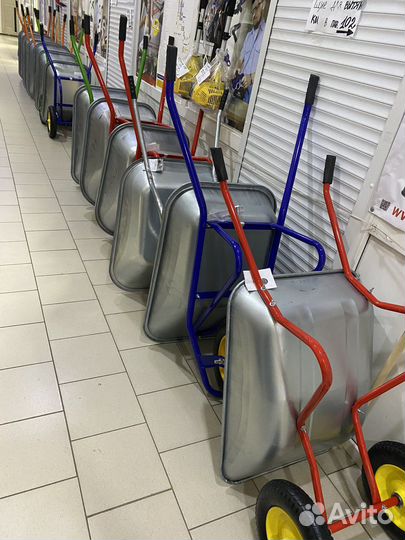 Тачка строительная садовая