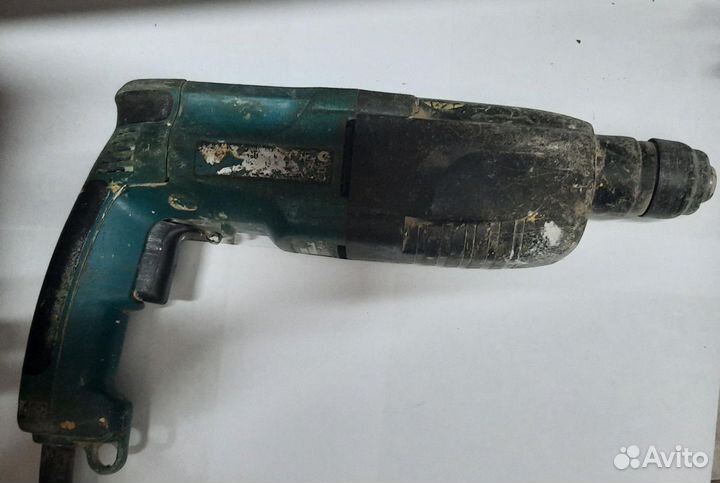 Перфоратор Makita HR2450