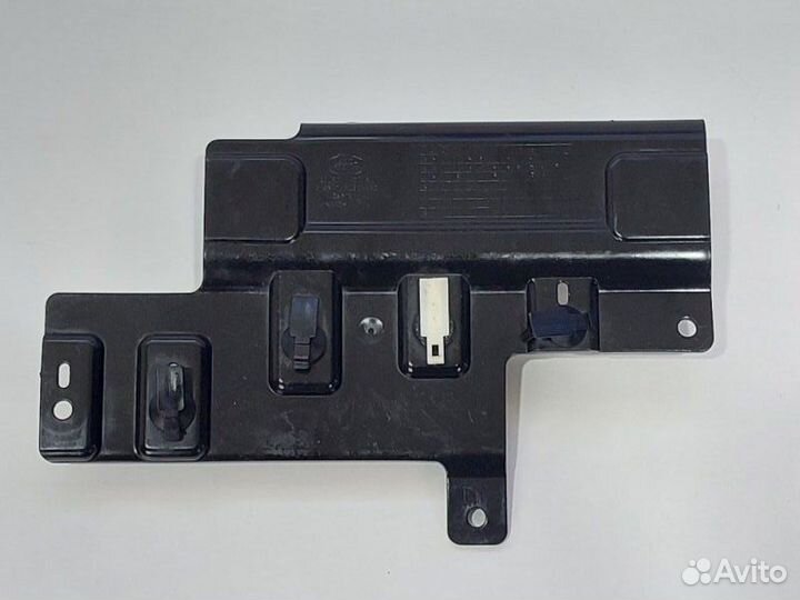 Кожух защитный проводки Land Rover Range Rover