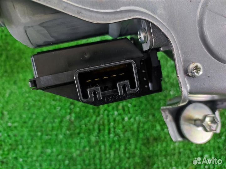 Мотор стеклоочистителя задний Toyota Verso R2 2009