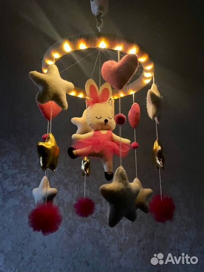 Мобиль из фетра