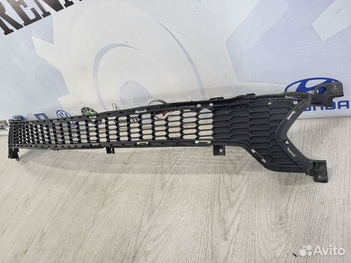 Решетка в бампер KIA ceed 2 JD
