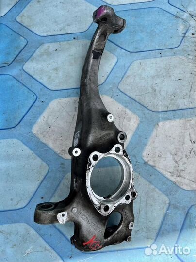 Кулак поворотный передний левый 4G0407253B