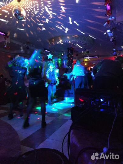 Диджей-звукооператор