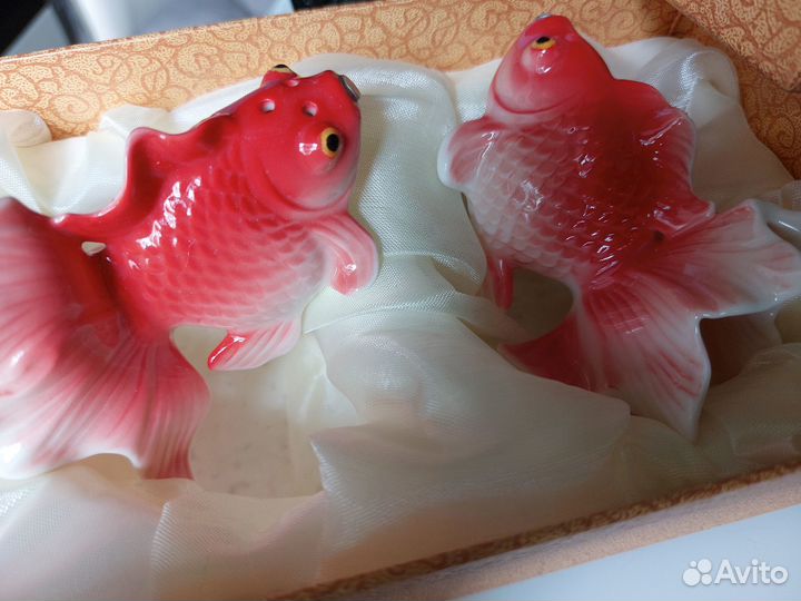 Сервиз,салфетница,солонка, перечница Золотая рыбка