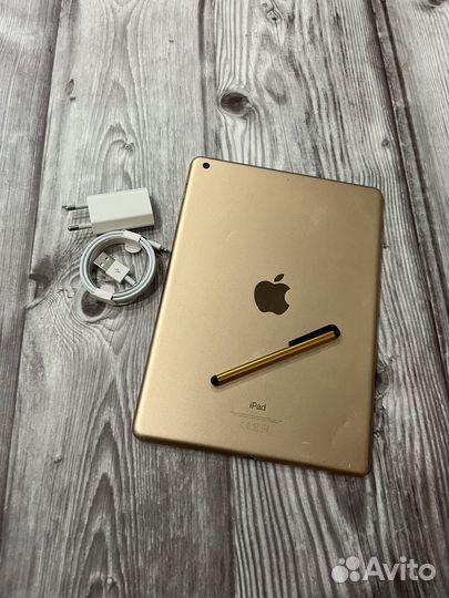 iPad 2018 (6) 32GB WI-Fi