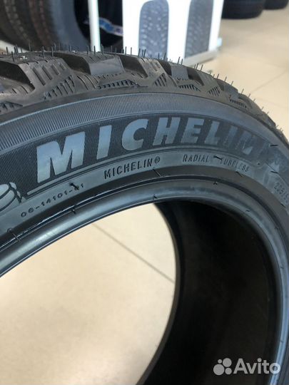 Michelin X-Ice North 4 205/50 R17 93T