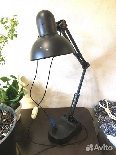 Лампа настольная