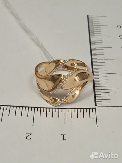 Золотое кольцо с фианитом 18р