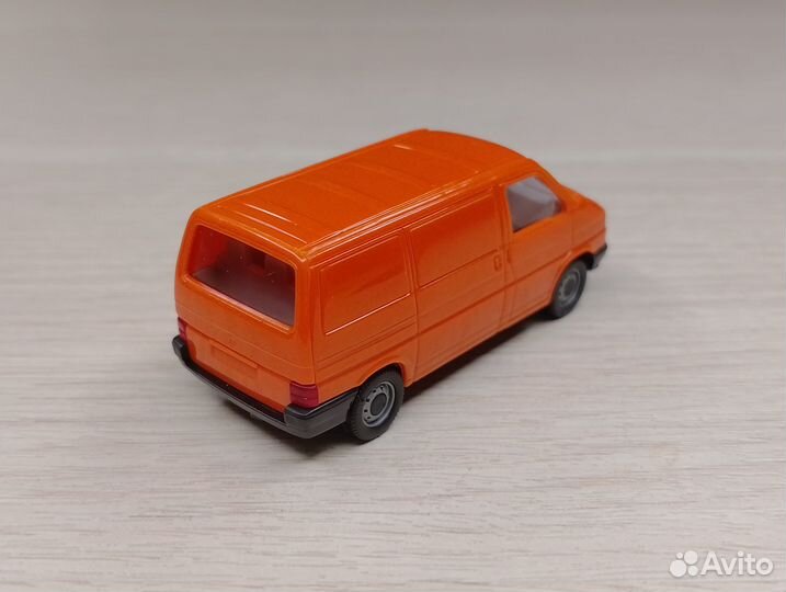 A31.2) Volkswagen Transporter T4 (1990-2003) оранж