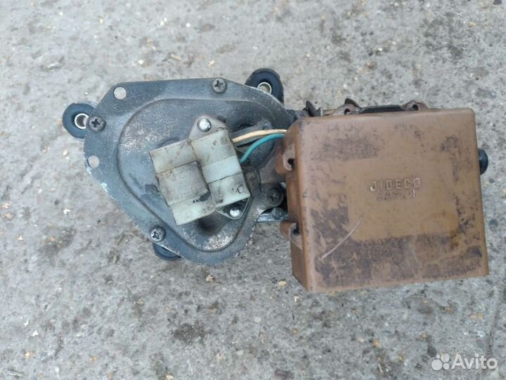 Моторчик дворников Nissan Terrano D21