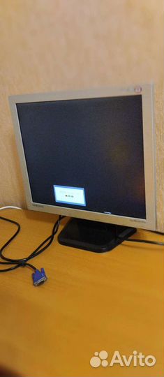 Монитор samsung