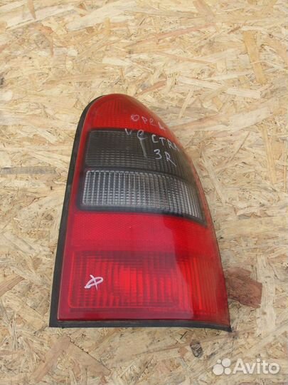 Фонарь правый Opel vectra B универсал