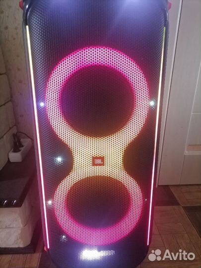 Аудиосистема JBL Partybox 710